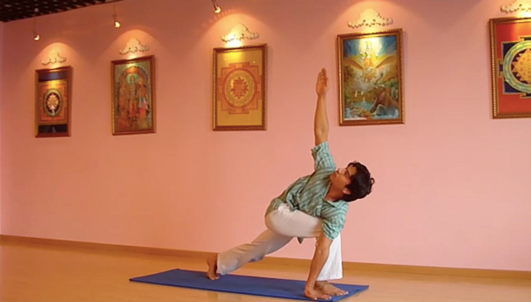 印度大师Arjun亲授：印度古法瑜伽，拉筋、通血、提气、正骨，做自然美人！-第8张图片-爱课啦